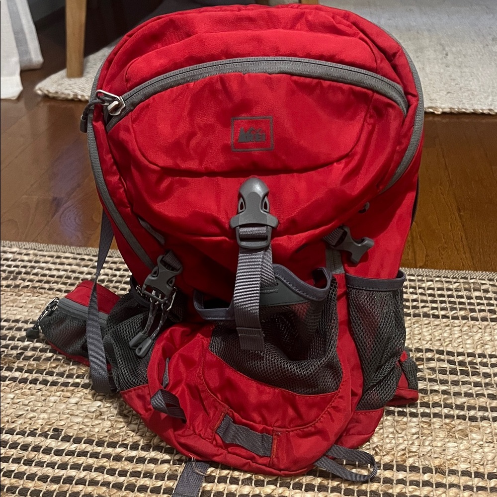 REI Tarn 18 Red Backpack with Gray Accents